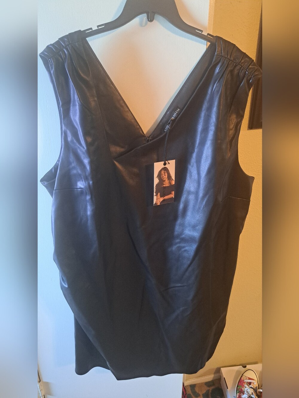 🔥 NWT Ashley Graham Buttery Soft Faux Leather Dress | Size 28W | - Picture 2 of 8